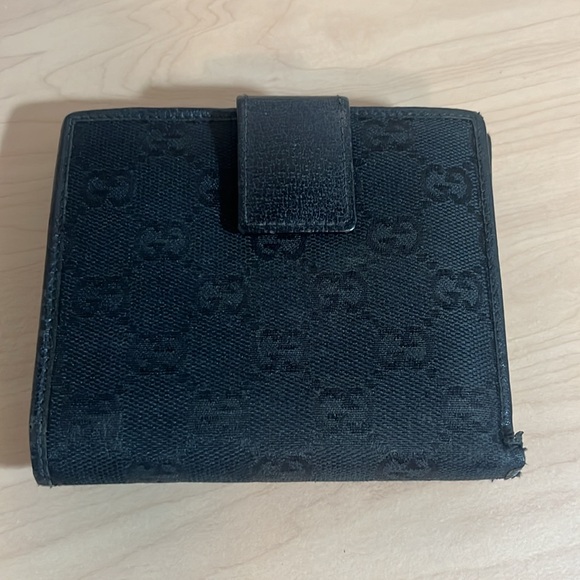 Gucci black trifold wallet in good condition - Picture 2 of 16